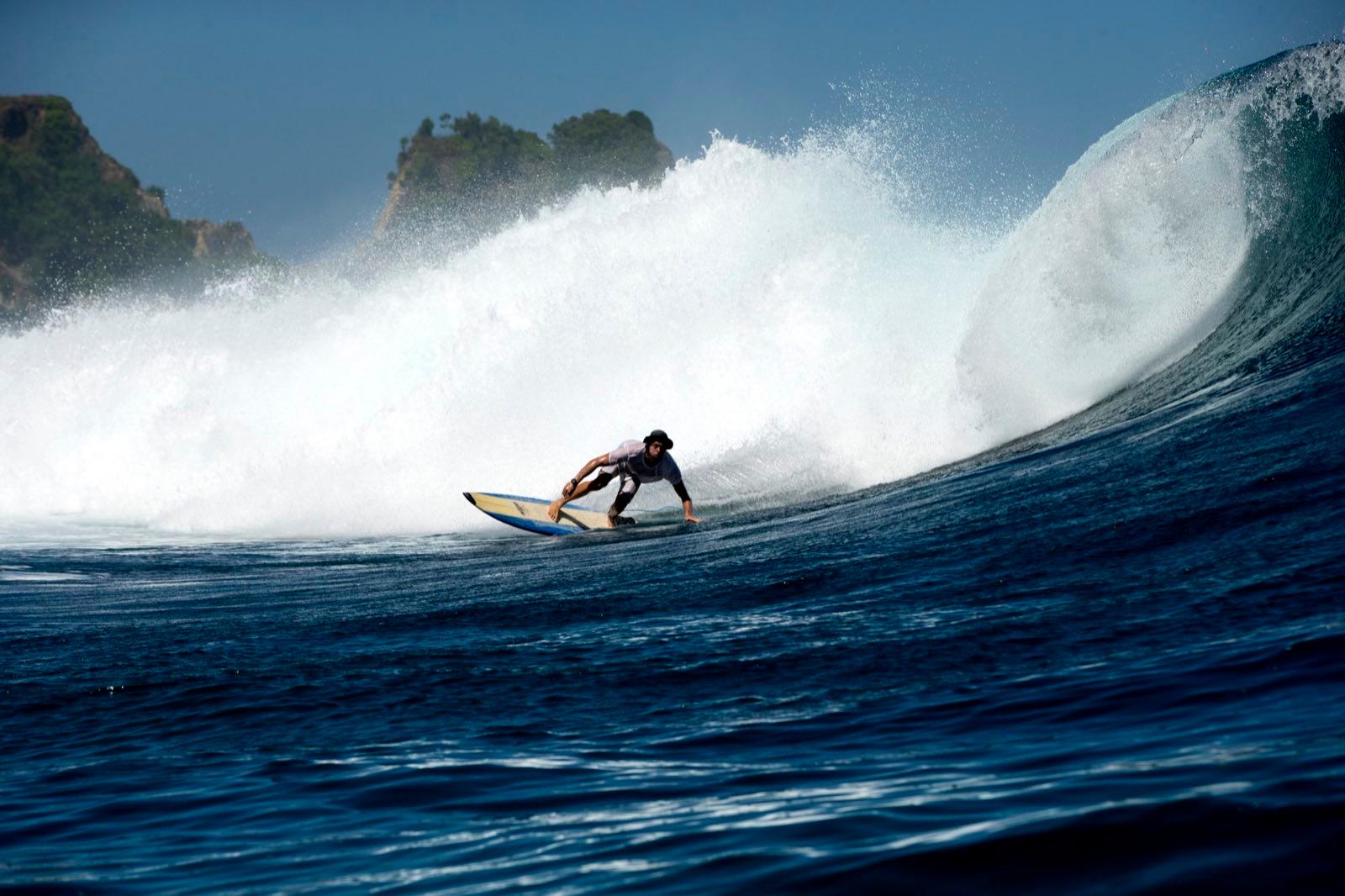 Occy's Left reef break