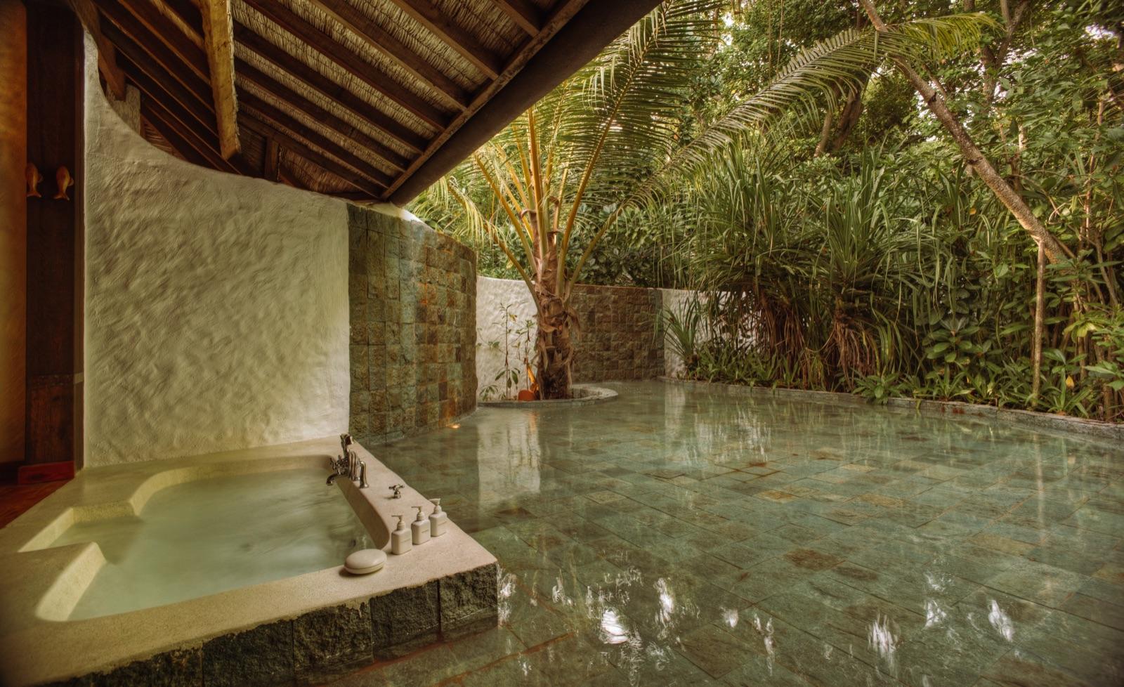 Open-Air Garden Bathroom