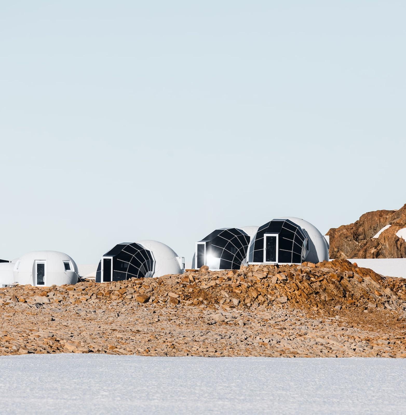 A heated polar pod beneath the Antarctic sky
